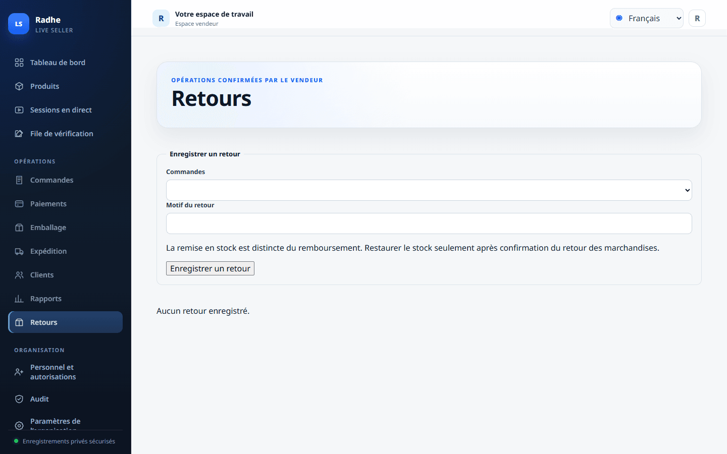 Les retours partent d’une commande expédiée. Restauration de stock et remboursement restent des actions séparées.
